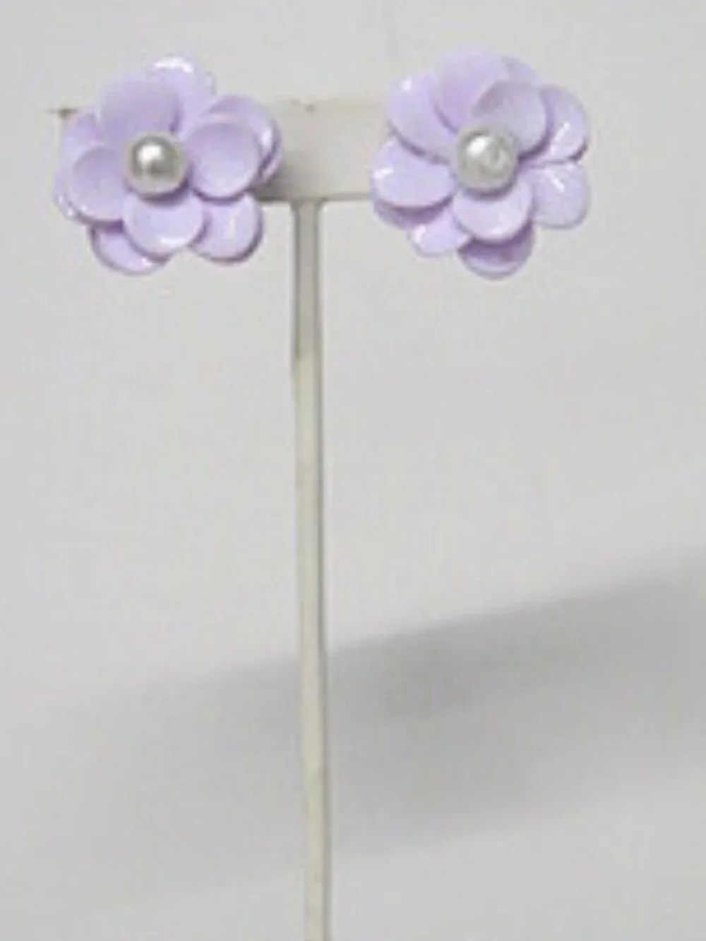 N/A charming vintage